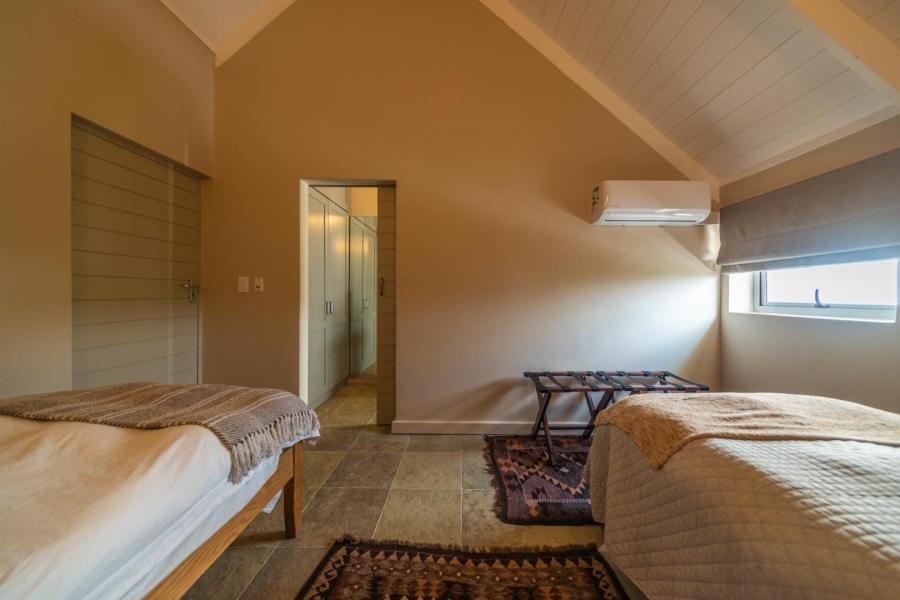 To Let 5 Bedroom Property for Rent in De Zalze Winelands Golf Estate Western Cape